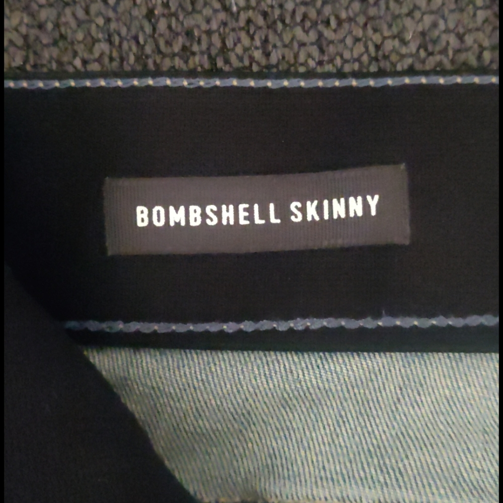 JEANS - Picture 4 of 6
